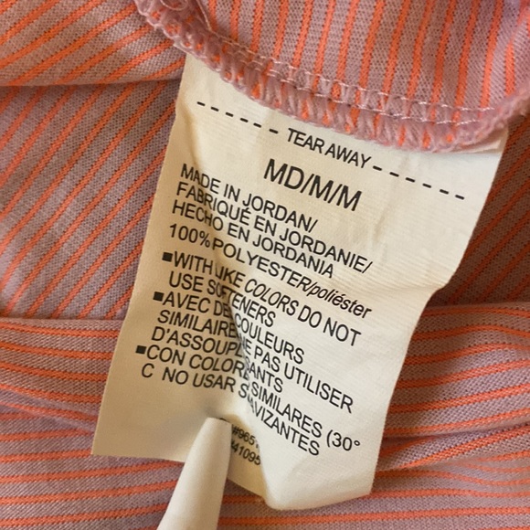 Under Armor Razorback Fitted Workout Tank - Picture 9 of 9